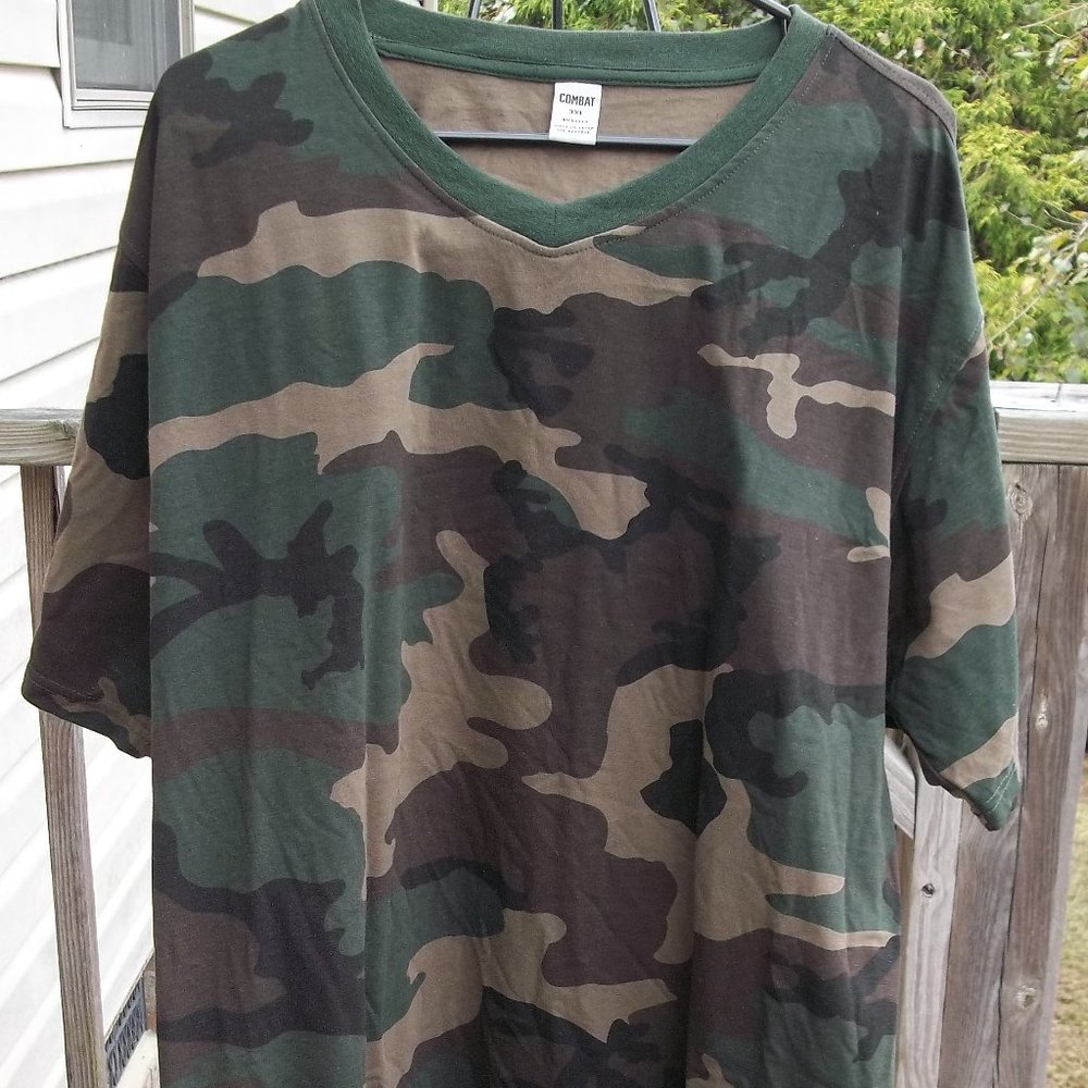Men's T-Shirt by Combat.  Camoflauge.  Size XL